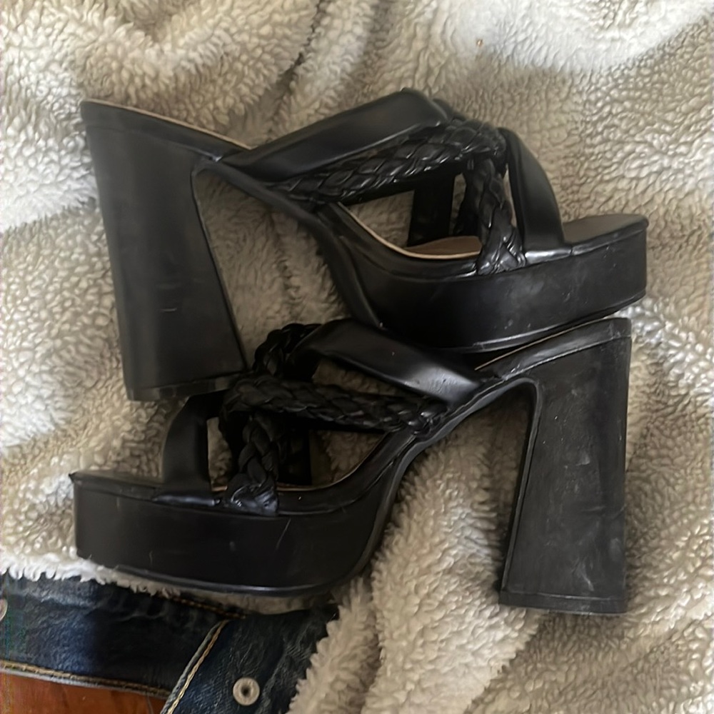 Ego Heels
